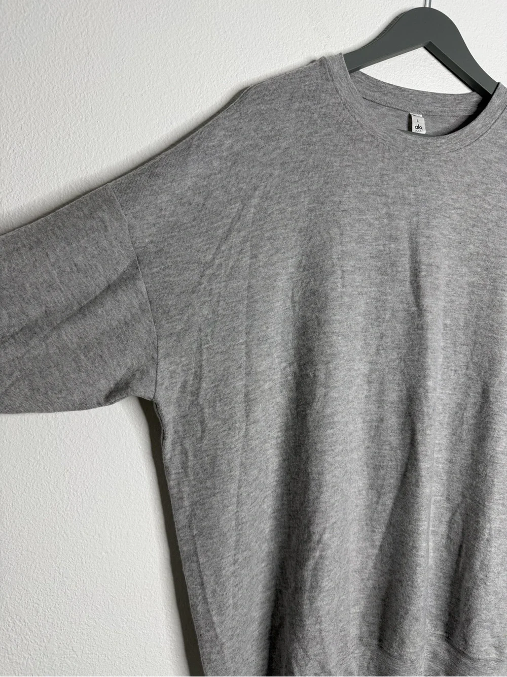 ALO Yoga Long Sleeve Crewneck Top pullover oversized fit gray - women’s size L